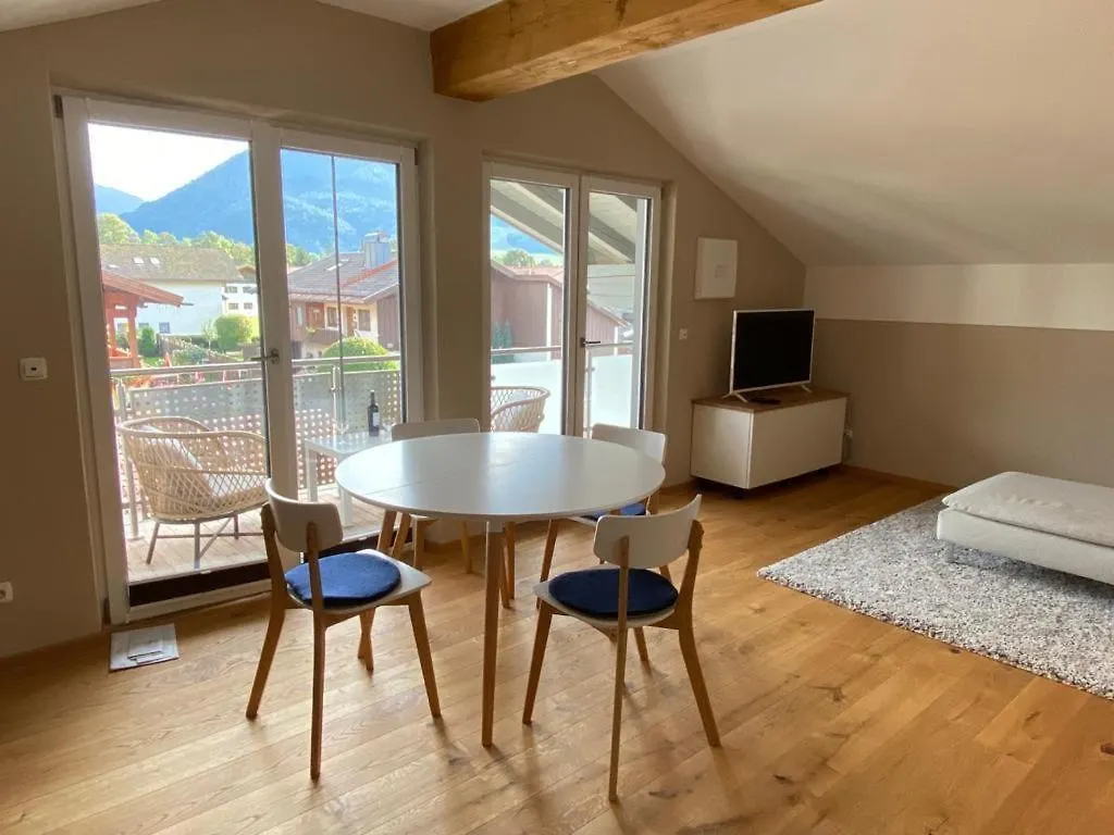 Апартаменты Ferienwohnung Panorama Inkl. Chiemgaukarte Рупольдинг